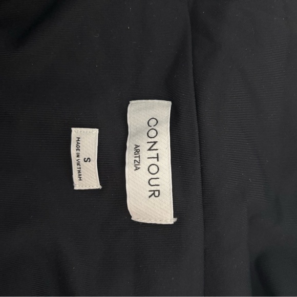 Aritzia Contour Top Size Small - Picture 3 of 3